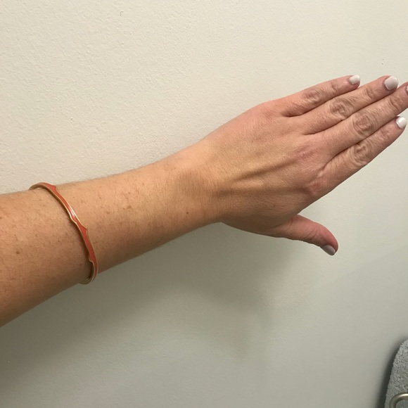 Stella & Dot Red Bangle - Picture 3 of 6
